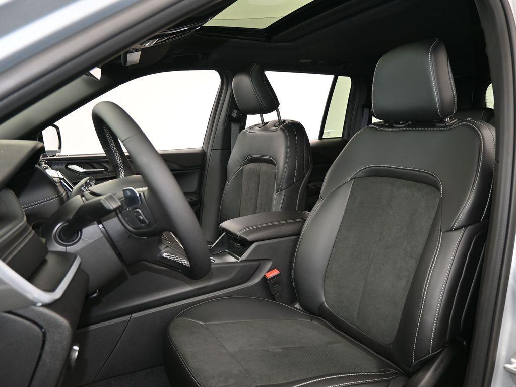 new 2025 Jeep Grand Cherokee car, priced at $32,781