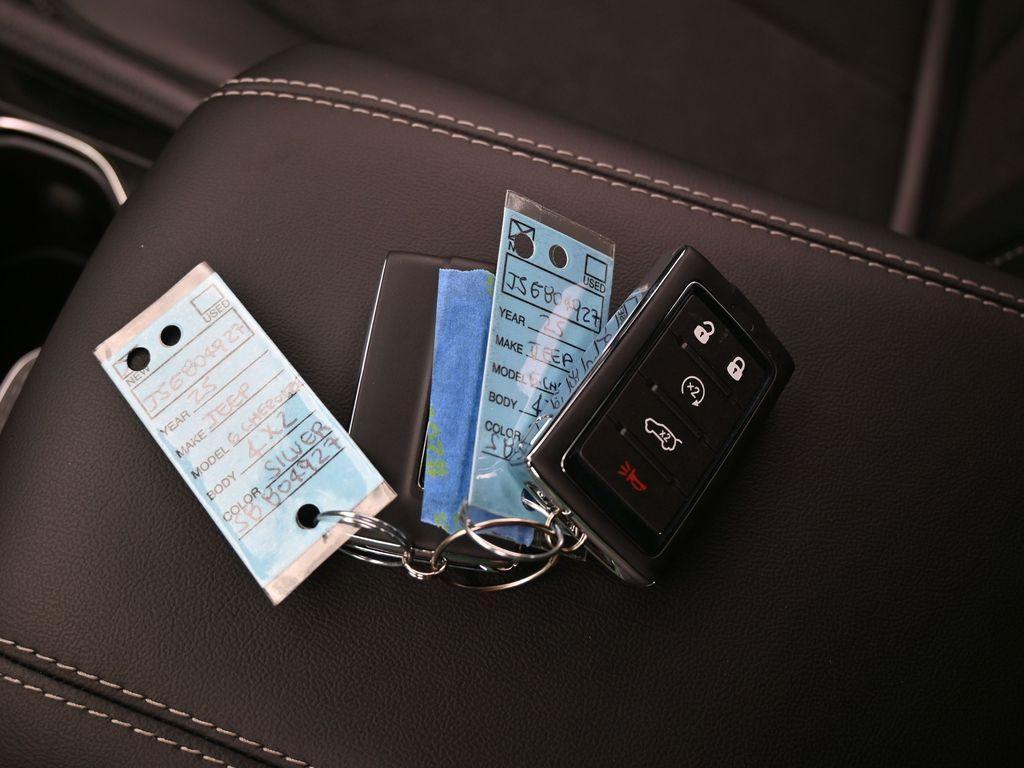 new 2025 Jeep Grand Cherokee car, priced at $32,781