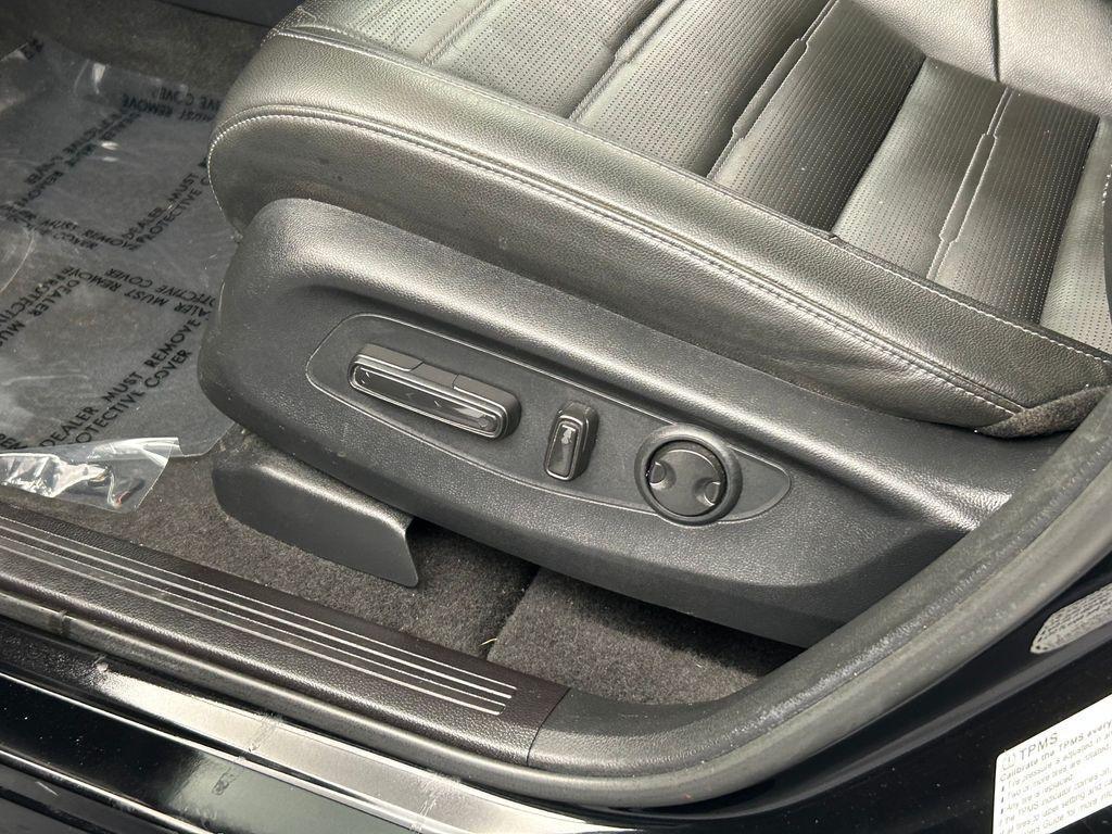 used 2025 Honda CR-V car, priced at $29,627