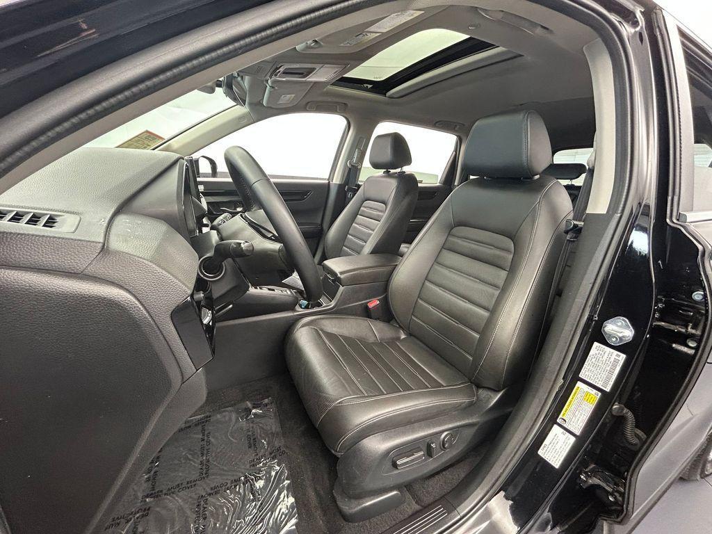 used 2025 Honda CR-V car, priced at $29,627