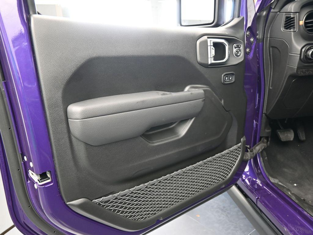 new 2026 Jeep Gladiator car, priced at $49,029