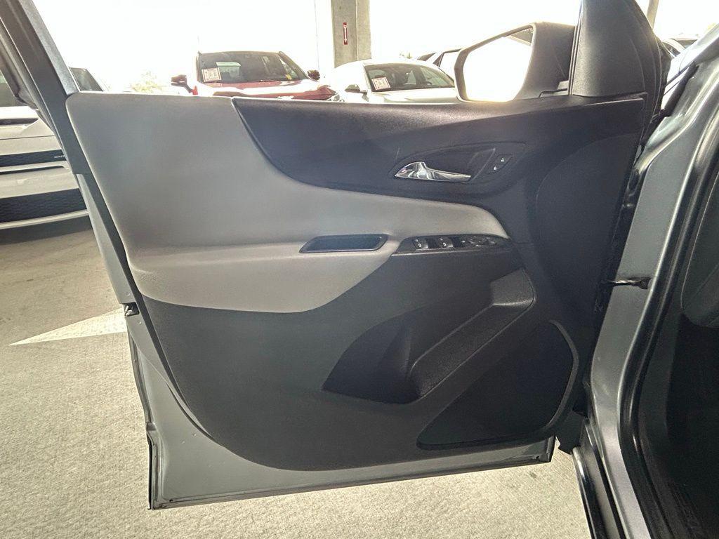 used 2024 Chevrolet Equinox car, priced at $15,991