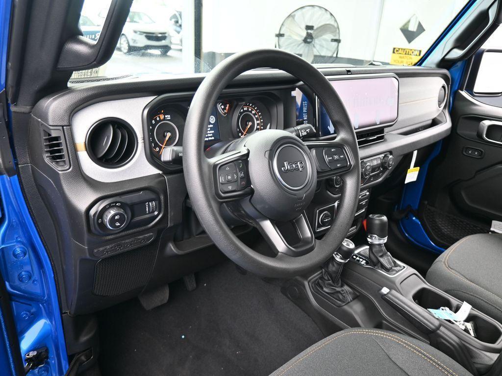 new 2026 Jeep Gladiator car, priced at $36,476