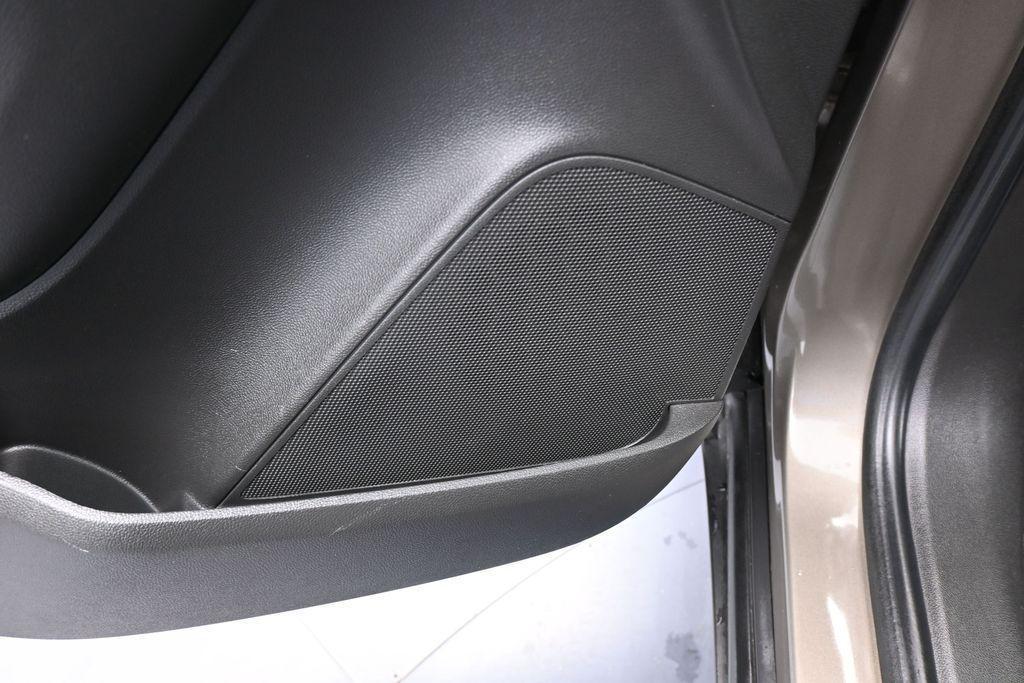 used 2021 Chevrolet Trax car, priced at $12,991