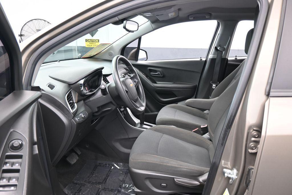 used 2021 Chevrolet Trax car, priced at $12,991