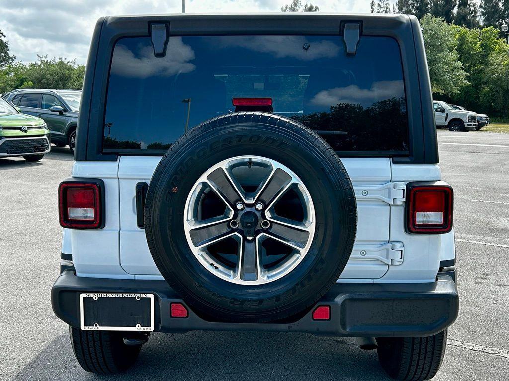 used 2022 Jeep Wrangler Unlimited car, priced at $27,995