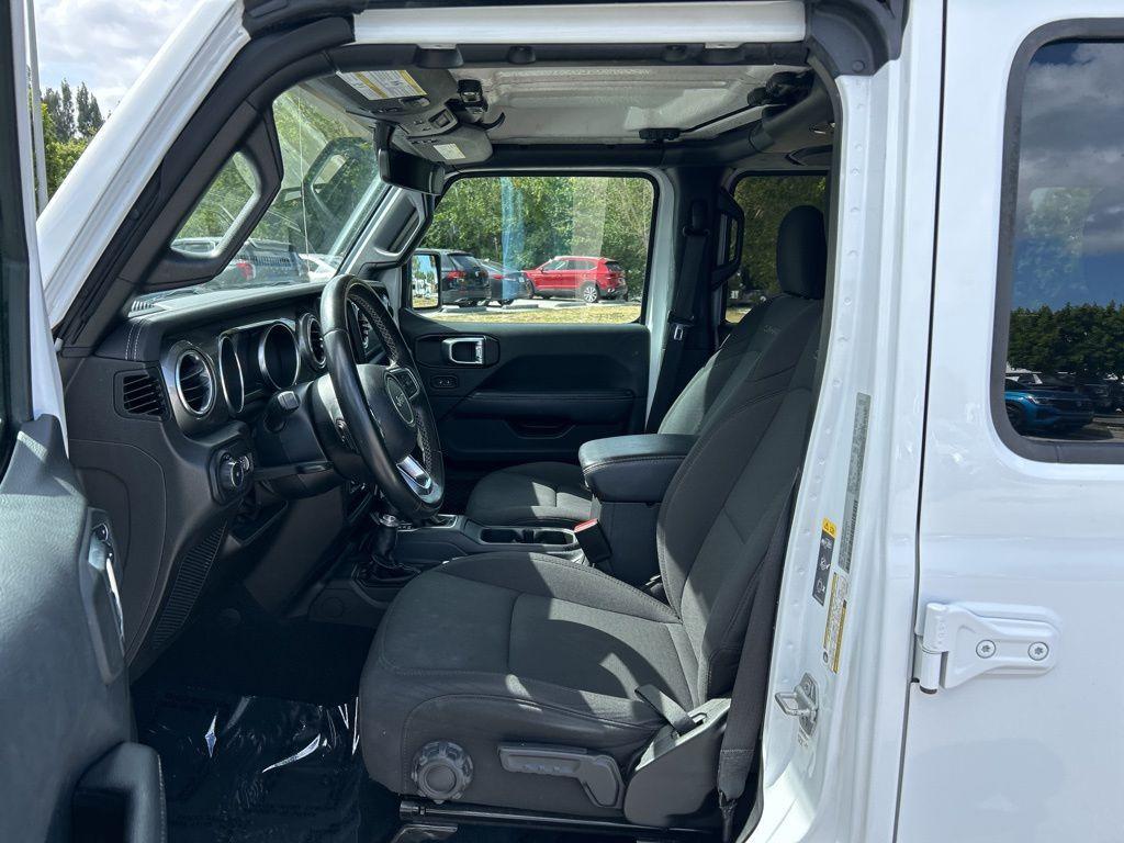 used 2022 Jeep Wrangler Unlimited car, priced at $27,995