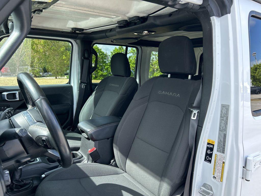 used 2022 Jeep Wrangler Unlimited car, priced at $27,995