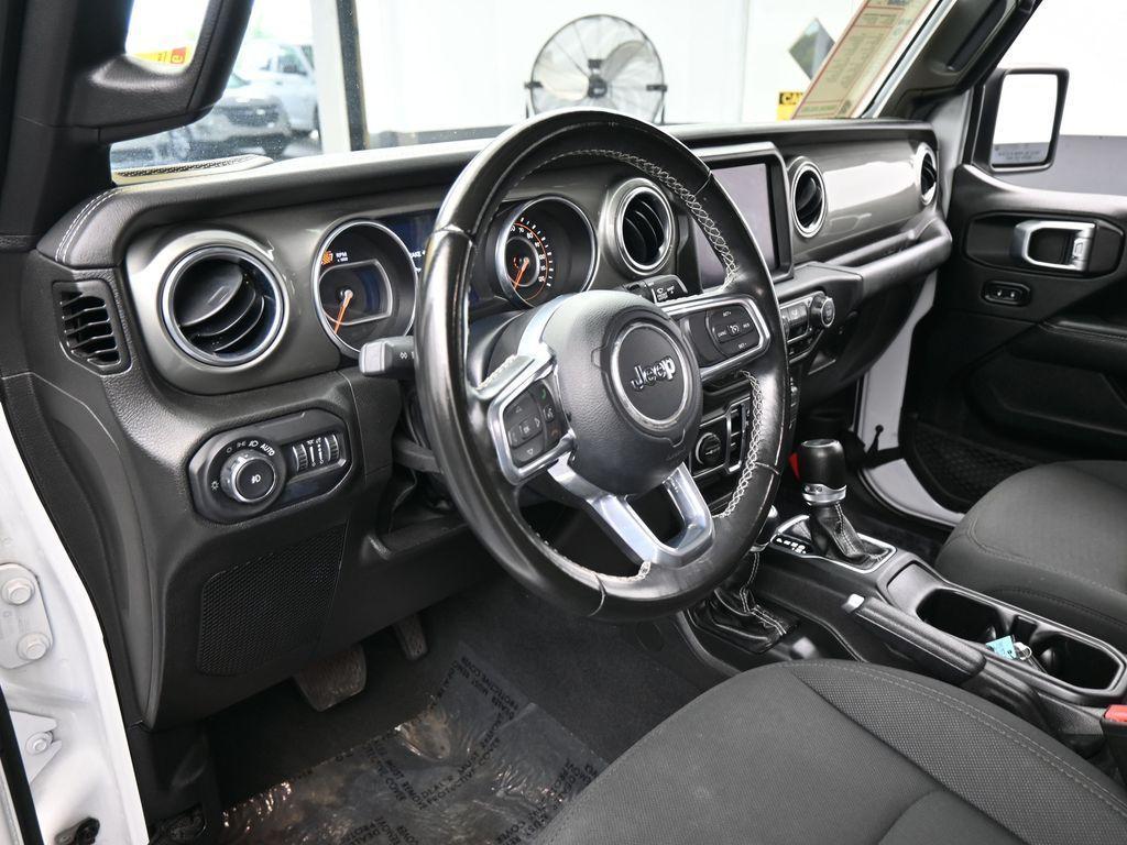 used 2022 Jeep Wrangler Unlimited car, priced at $27,887
