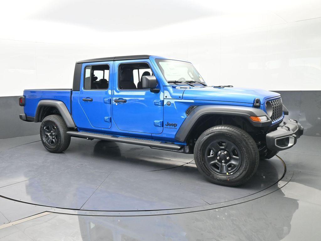 new 2026 Jeep Gladiator car, priced at $35,993