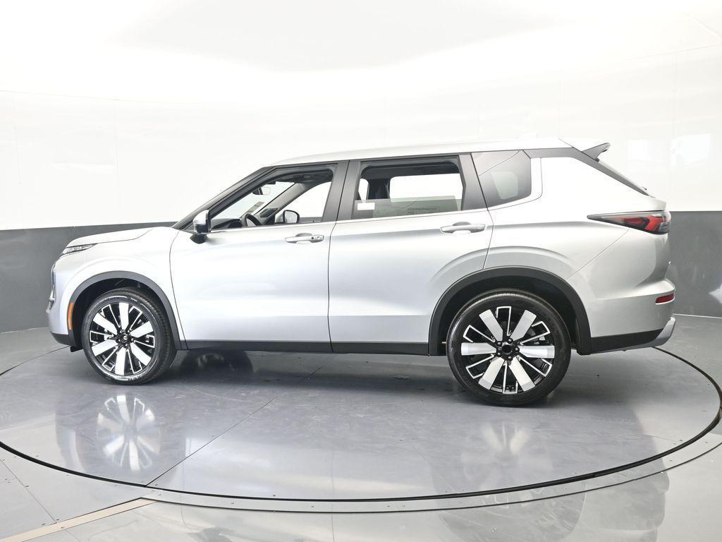 new 2026 Mitsubishi Outlander car, priced at $35,580