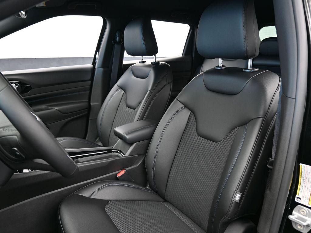 new 2026 Jeep Compass car, priced at $32,305