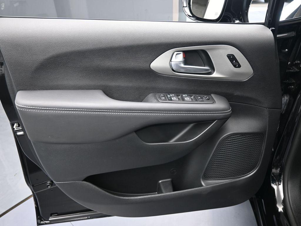 used 2024 Chrysler Pacifica car, priced at $43,849