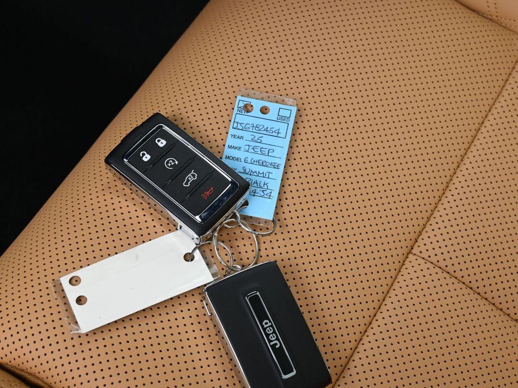 new 2025 Jeep Grand Cherokee car