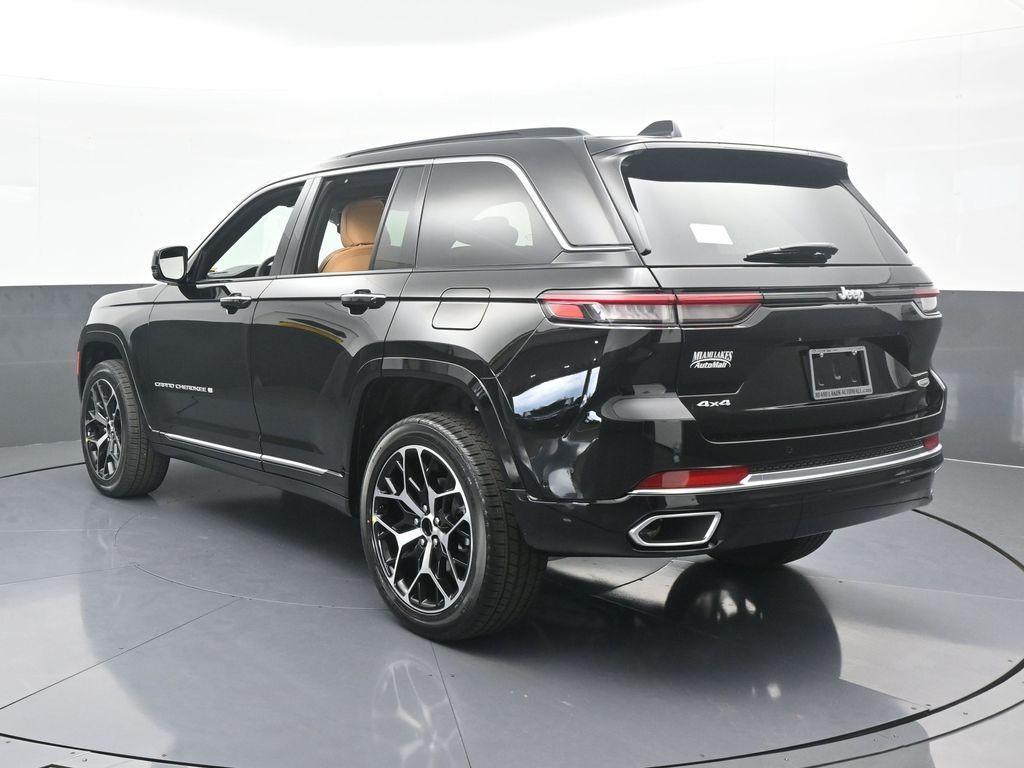 new 2025 Jeep Grand Cherokee car