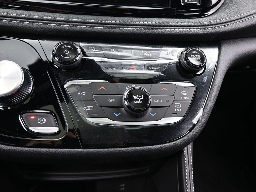 new 2026 Chrysler Pacifica car, priced at $42,401