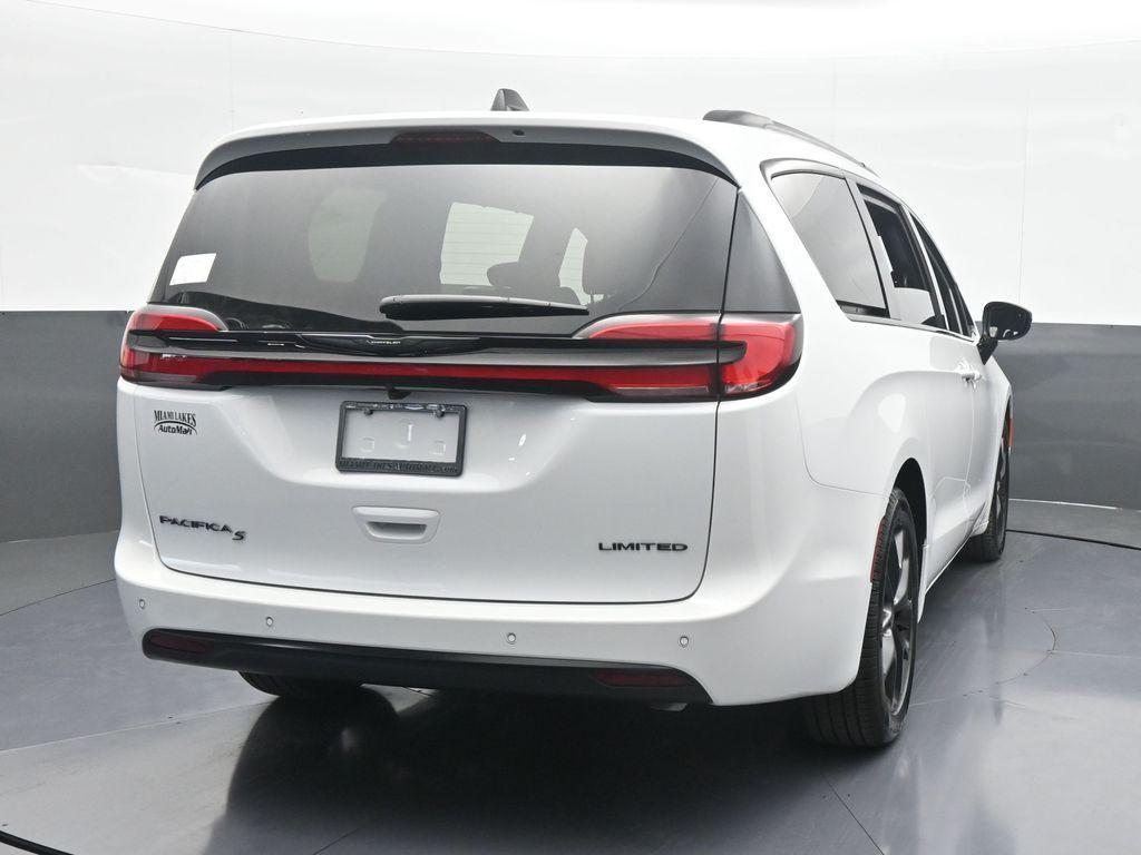 new 2026 Chrysler Pacifica car, priced at $42,401