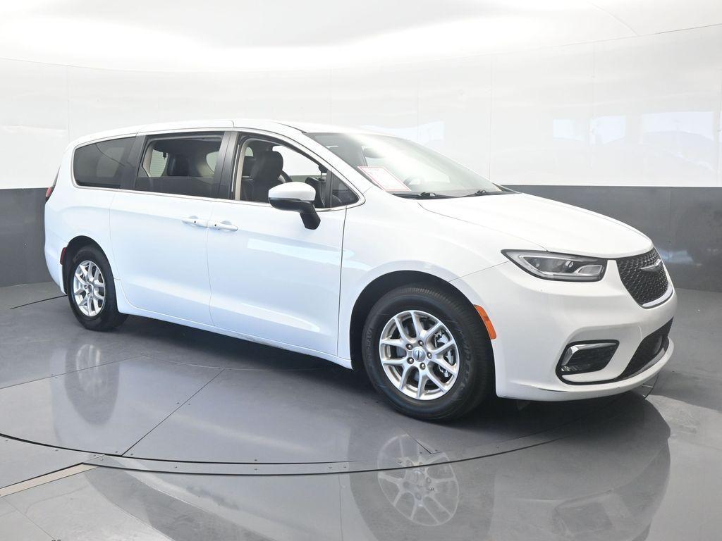 used 2023 Chrysler Pacifica car, priced at $20,989