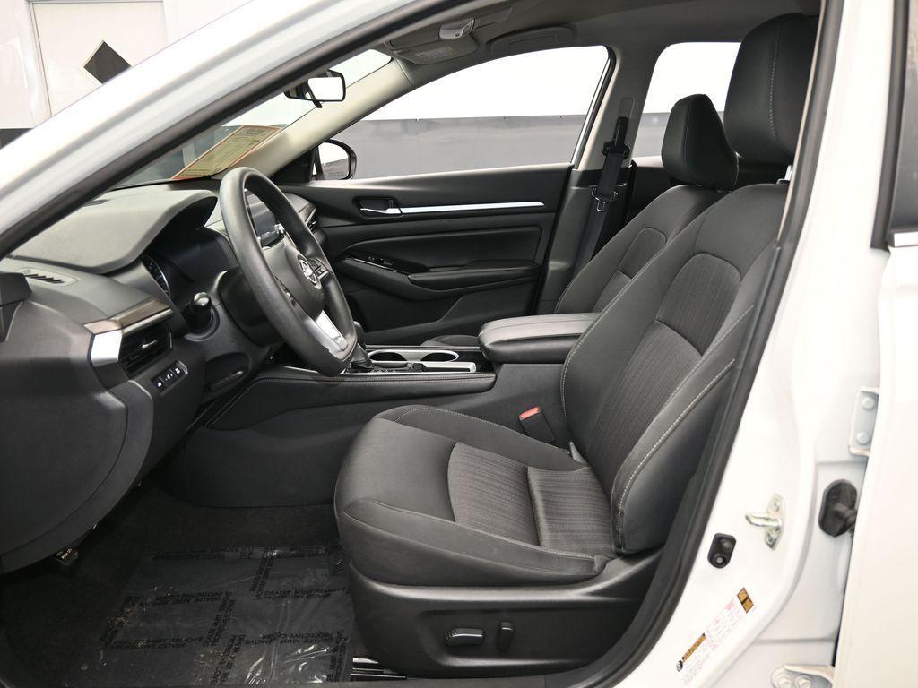 used 2023 Nissan Altima car, priced at $17,000