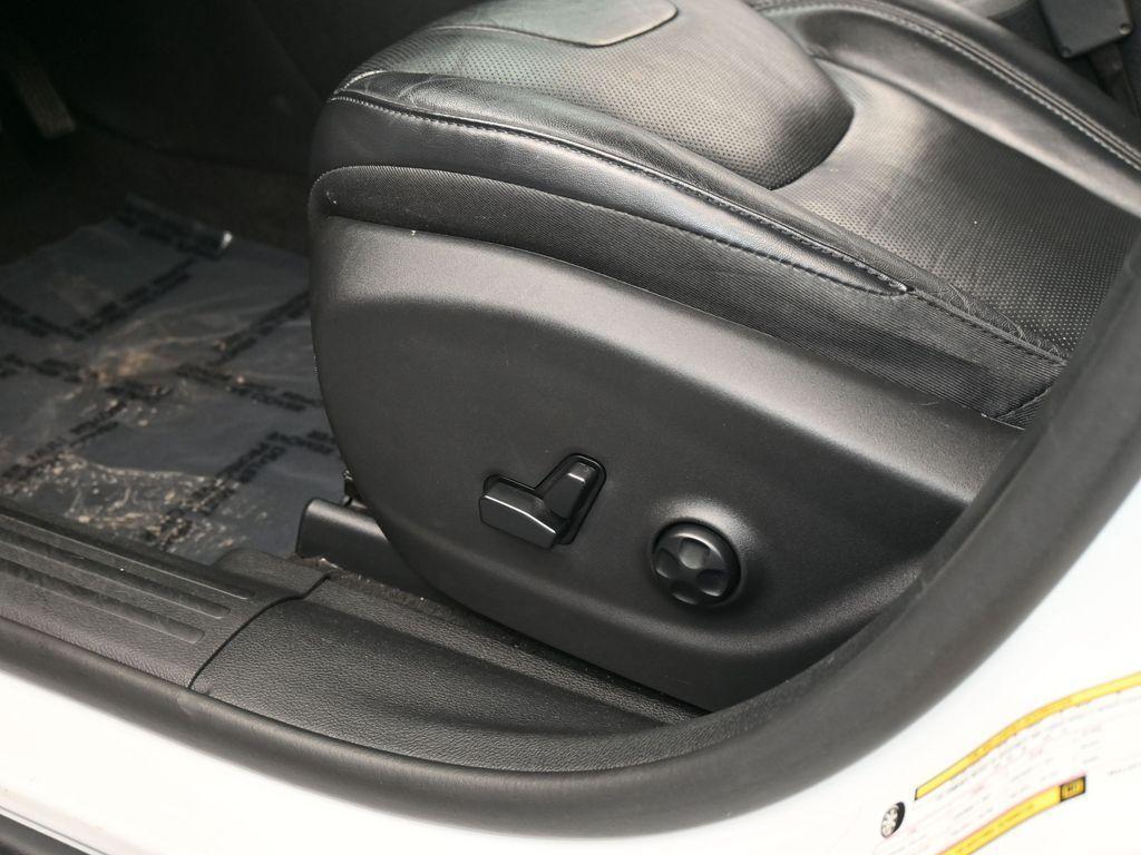 used 2021 Jeep Cherokee car, priced at $20,590