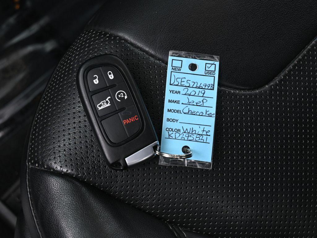 used 2019 Jeep Cherokee car, priced at $14,022