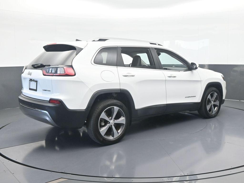 used 2019 Jeep Cherokee car, priced at $14,022