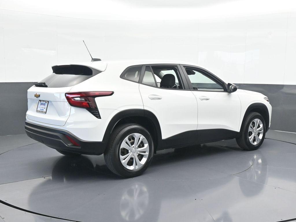 used 2024 Chevrolet Trax car, priced at $19,489