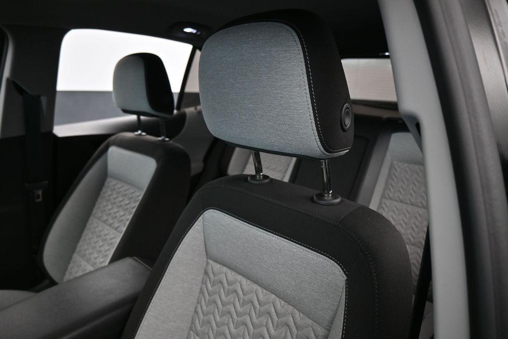 used 2024 Chevrolet Equinox car, priced at $20,991
