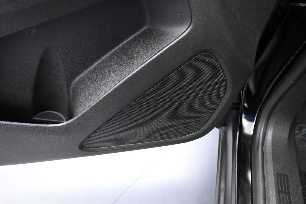 used 2024 Chevrolet Equinox car, priced at $20,991