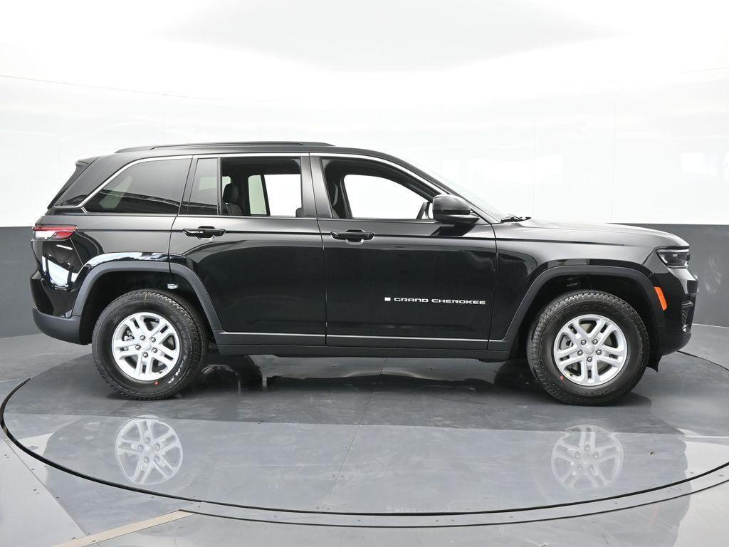 used 2024 Jeep Grand Cherokee car, priced at $27,999