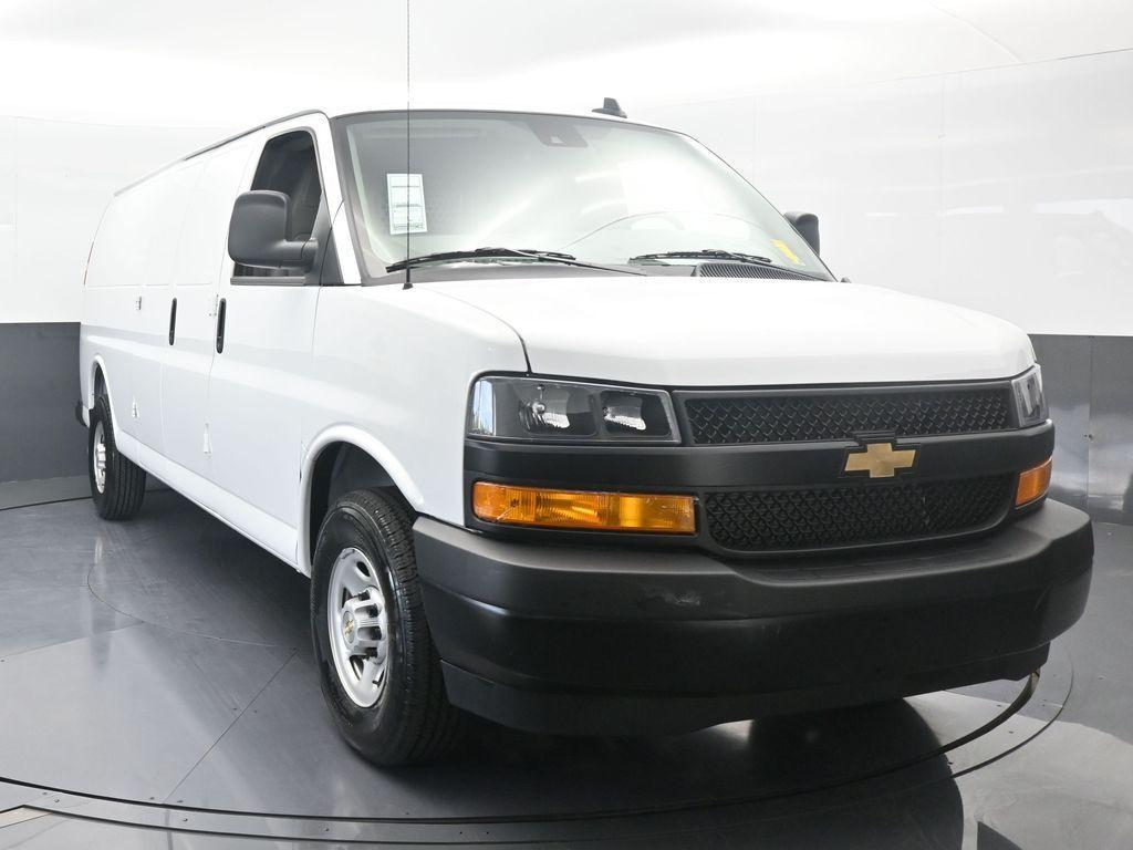 new 2025 Chevrolet Express 3500 car, priced at $50,578