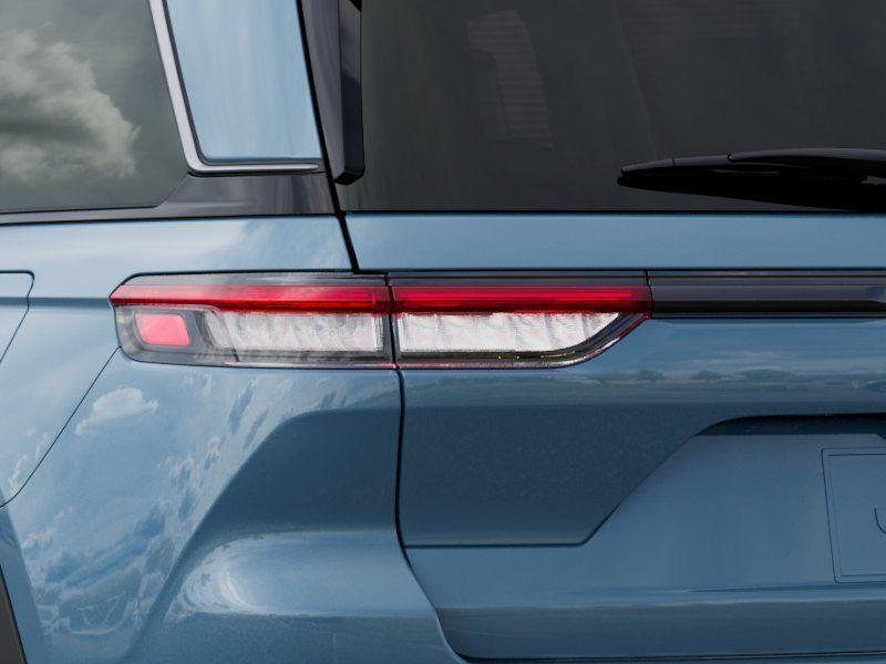 new 2026 Jeep Grand Cherokee car, priced at $40,247