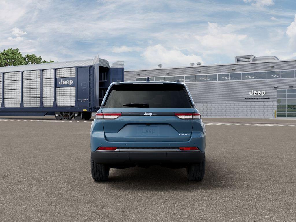 new 2026 Jeep Grand Cherokee car, priced at $40,247