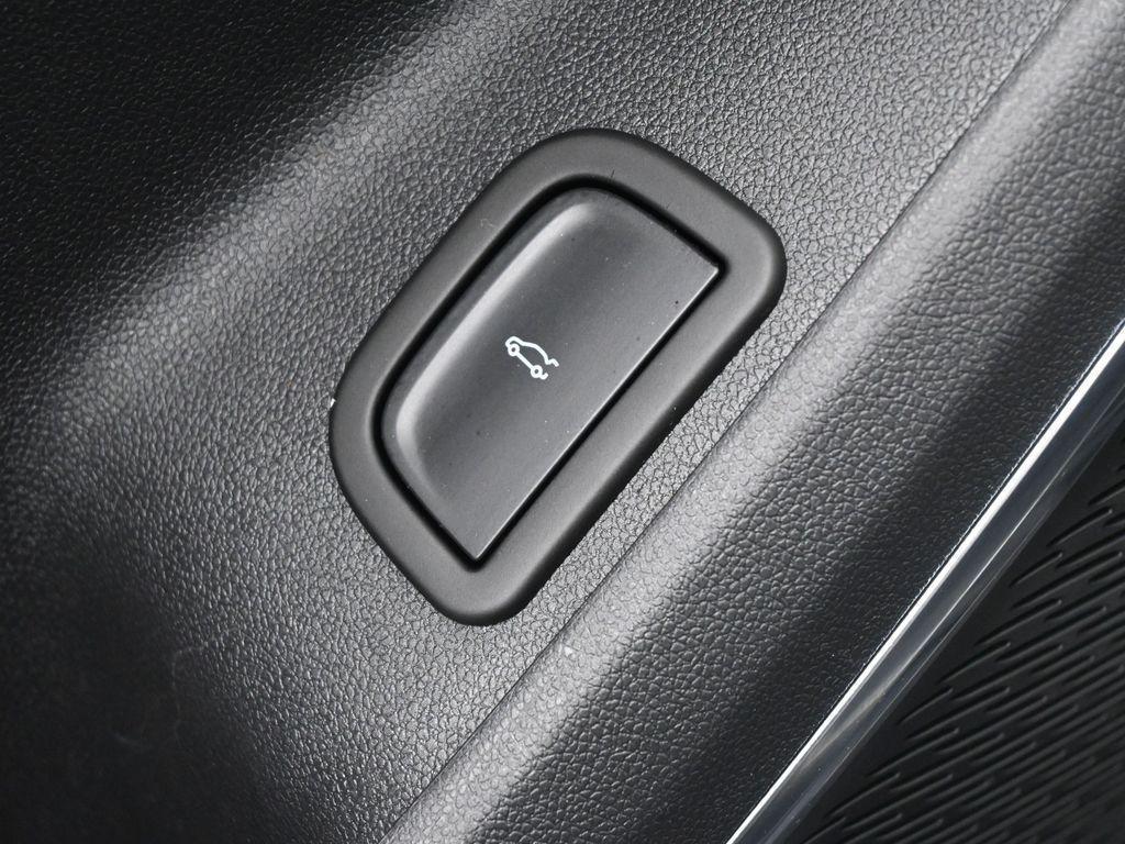 used 2024 Chevrolet Traverse car, priced at $42,583