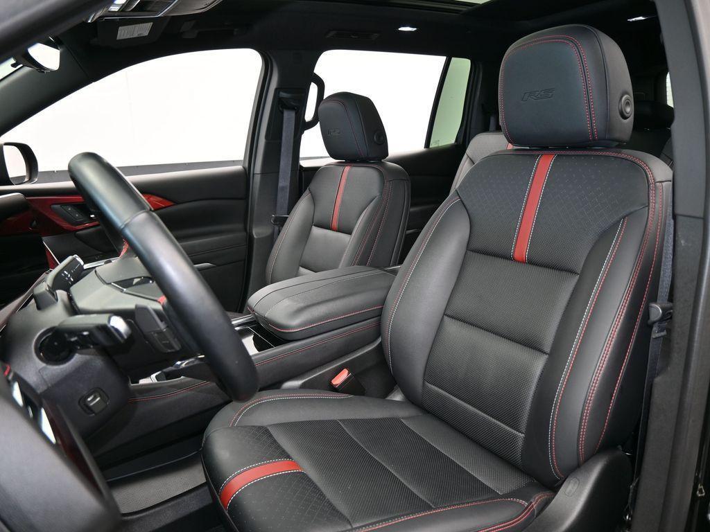 used 2024 Chevrolet Traverse car, priced at $42,583