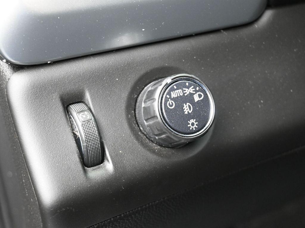 used 2018 Chevrolet Suburban car, priced at $12,989