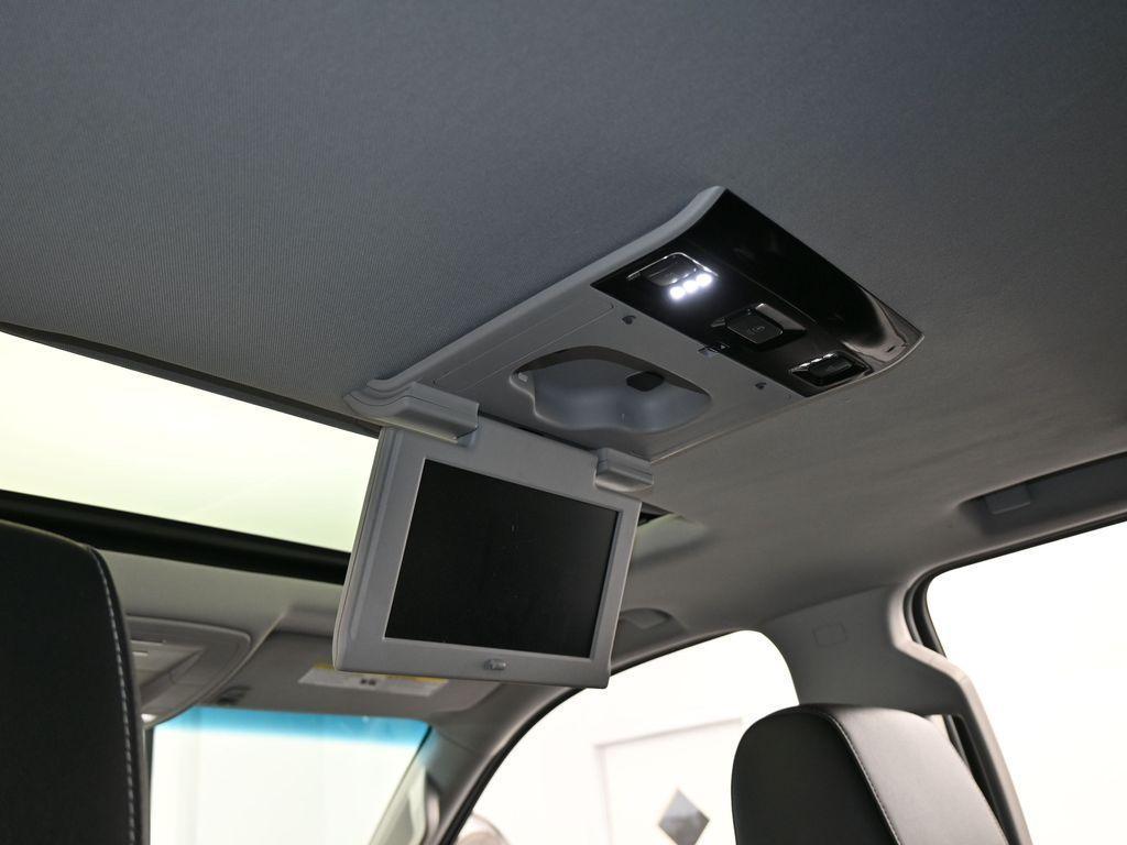 used 2018 Chevrolet Suburban car, priced at $12,989