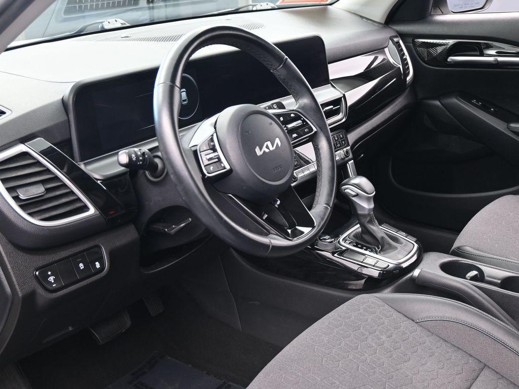 used 2024 Kia Seltos car, priced at $16,898