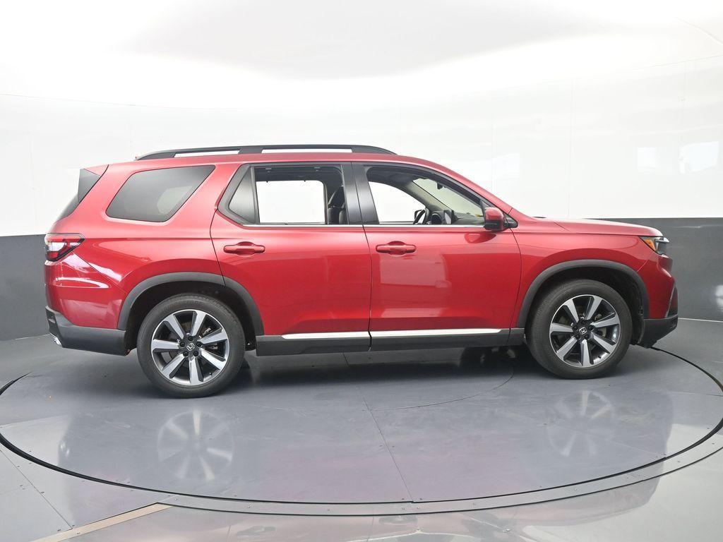 used 2024 Honda Pilot car, priced at $35,991