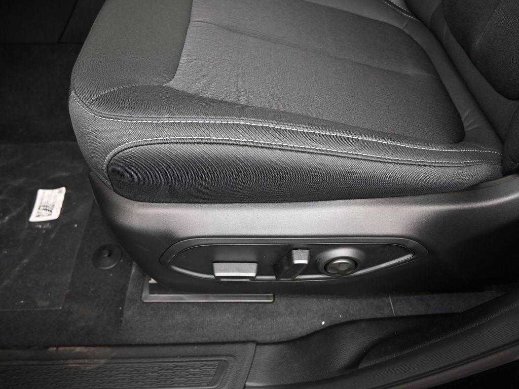 new 2025 Jeep Grand Cherokee car