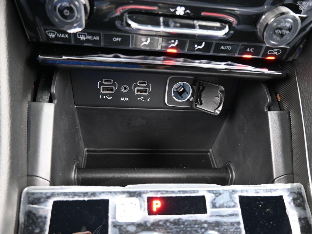 new 2025 Jeep Grand Cherokee car