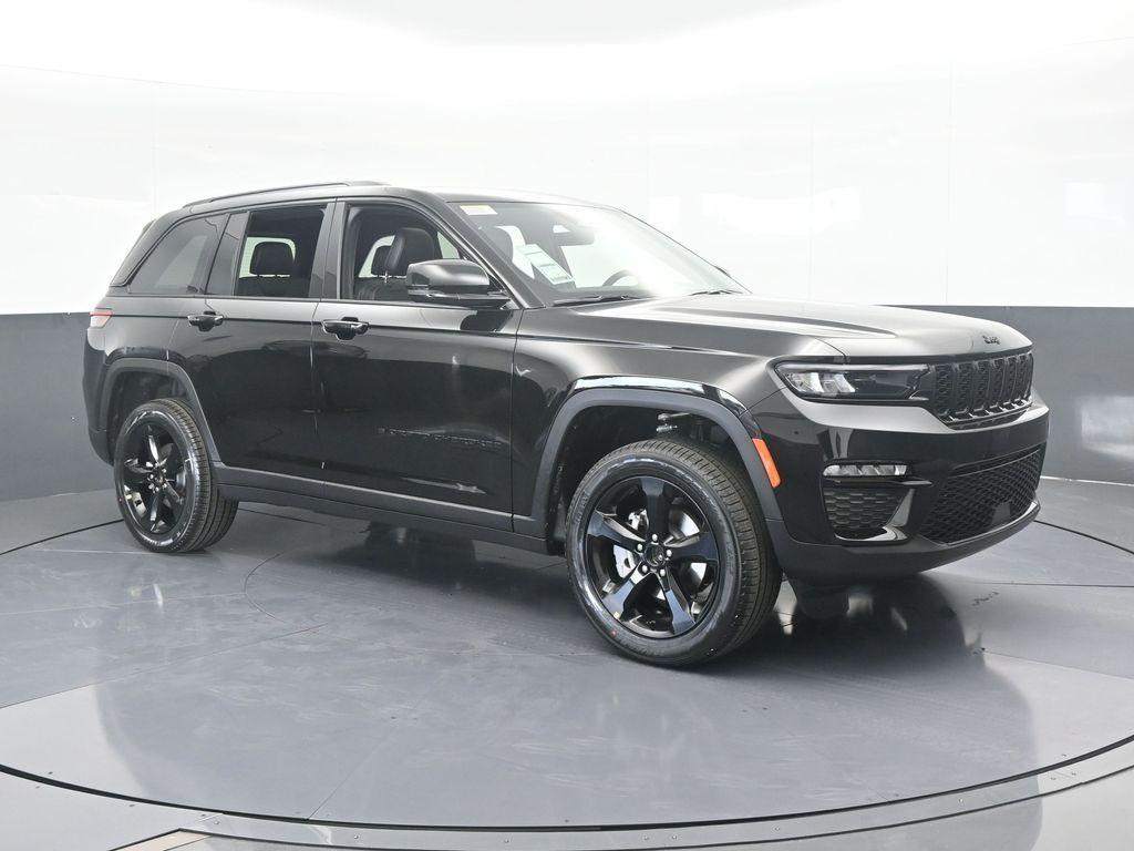 new 2025 Jeep Grand Cherokee car