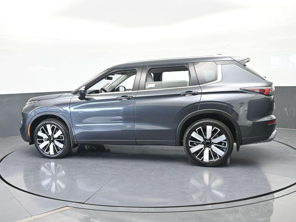 new 2026 Mitsubishi Outlander car, priced at $39,270