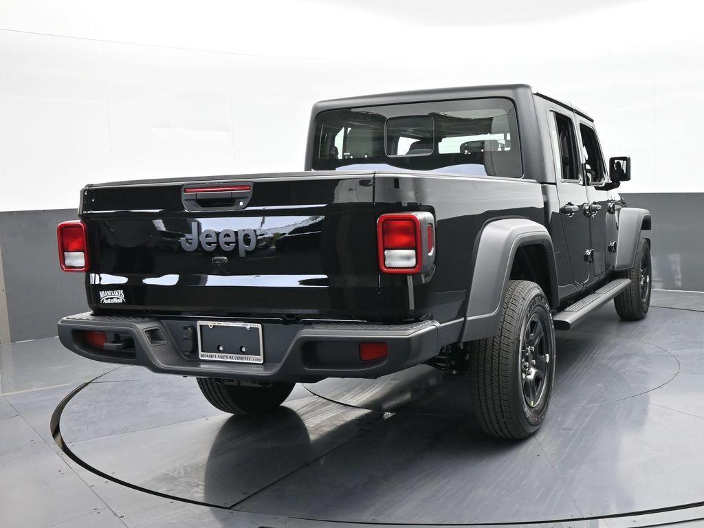 new 2026 Jeep Gladiator car, priced at $36,511