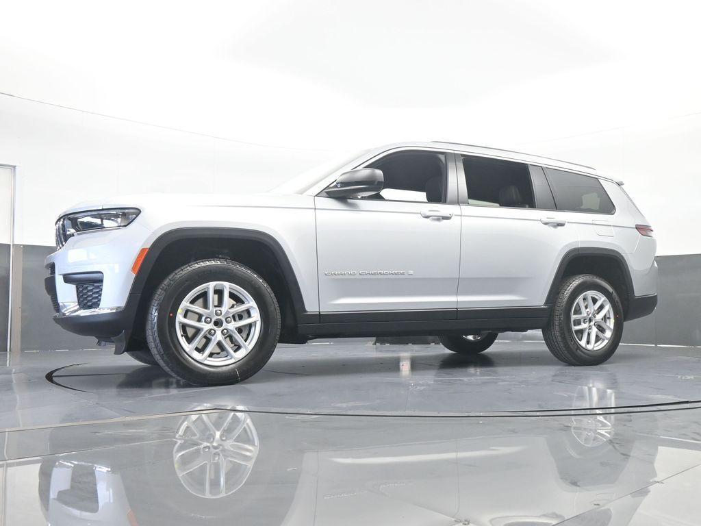 new 2025 Jeep Grand Cherokee L car