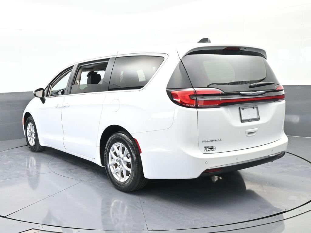 used 2023 Chrysler Pacifica car, priced at $22,887