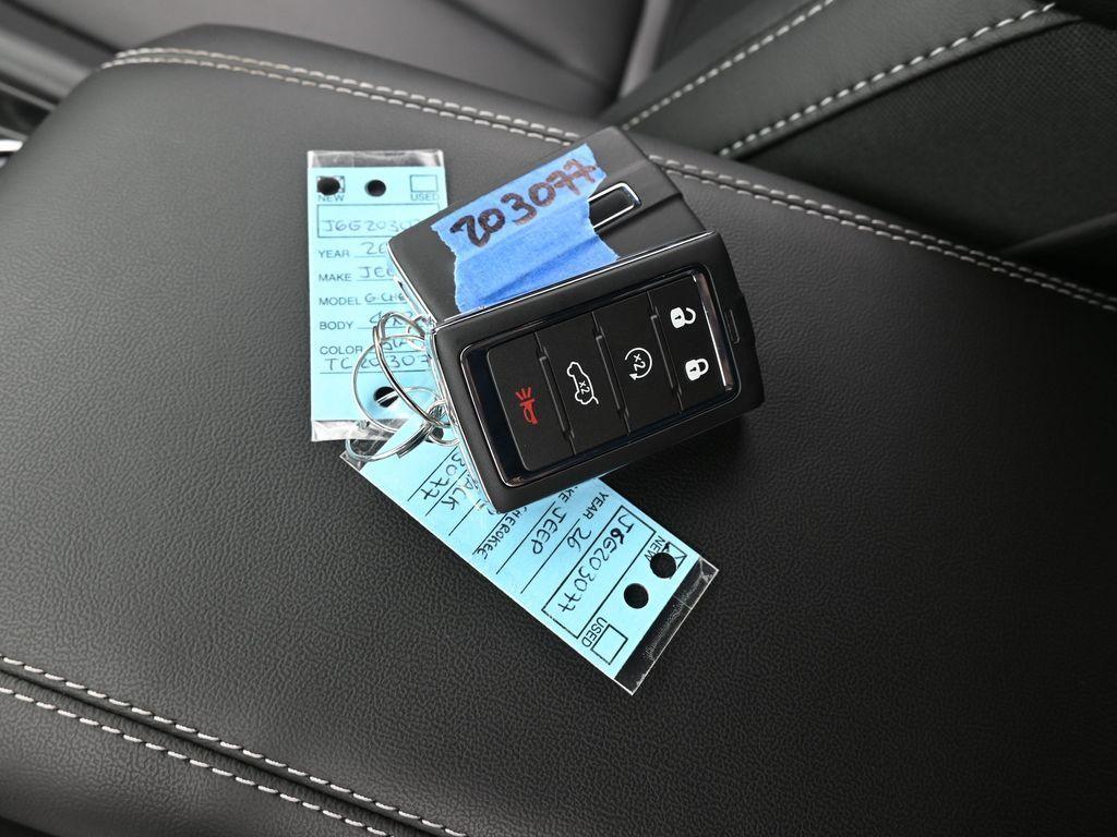 new 2026 Jeep Grand Cherokee car, priced at $48,805