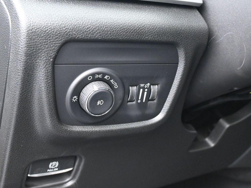 new 2026 Jeep Grand Cherokee car, priced at $48,805