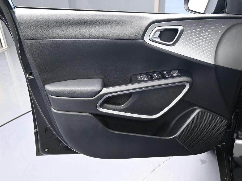 used 2024 Kia Soul car, priced at $16,991
