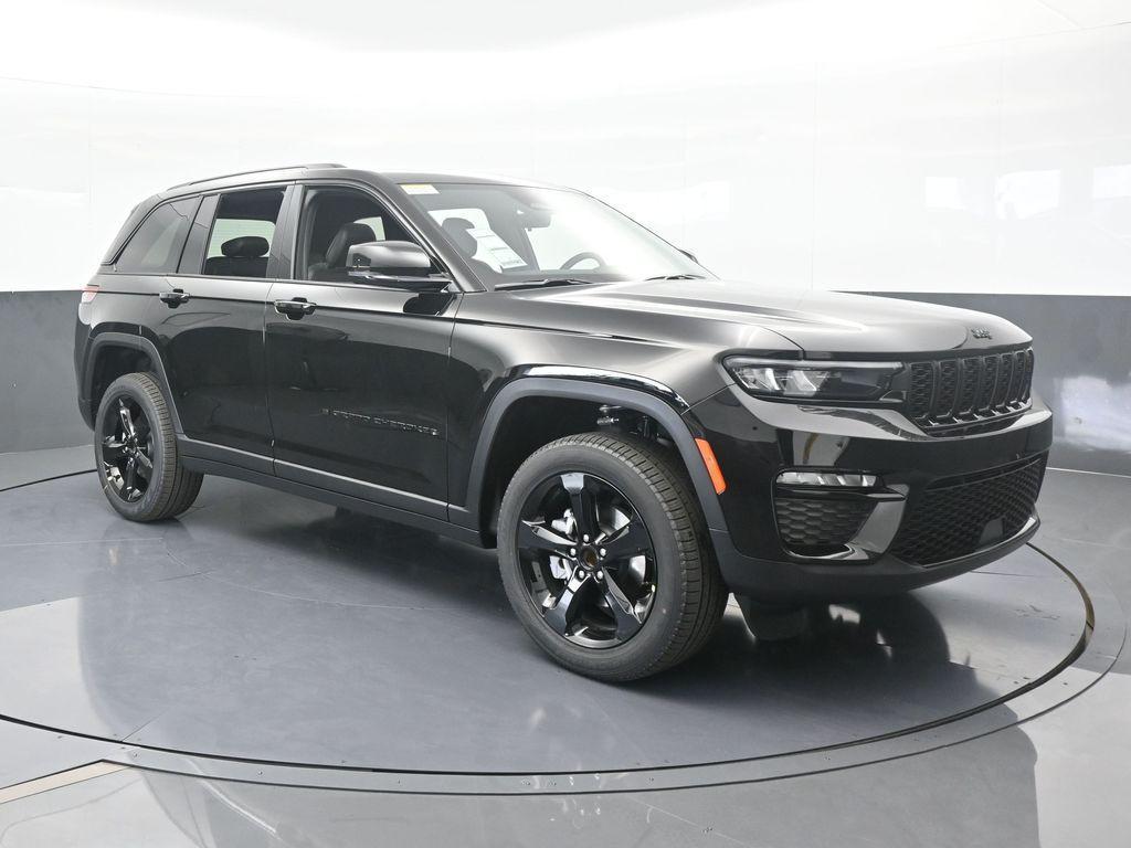 new 2025 Jeep Grand Cherokee car